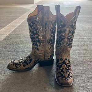 Women’s Corral Rhinestone and Sequins Western Boots